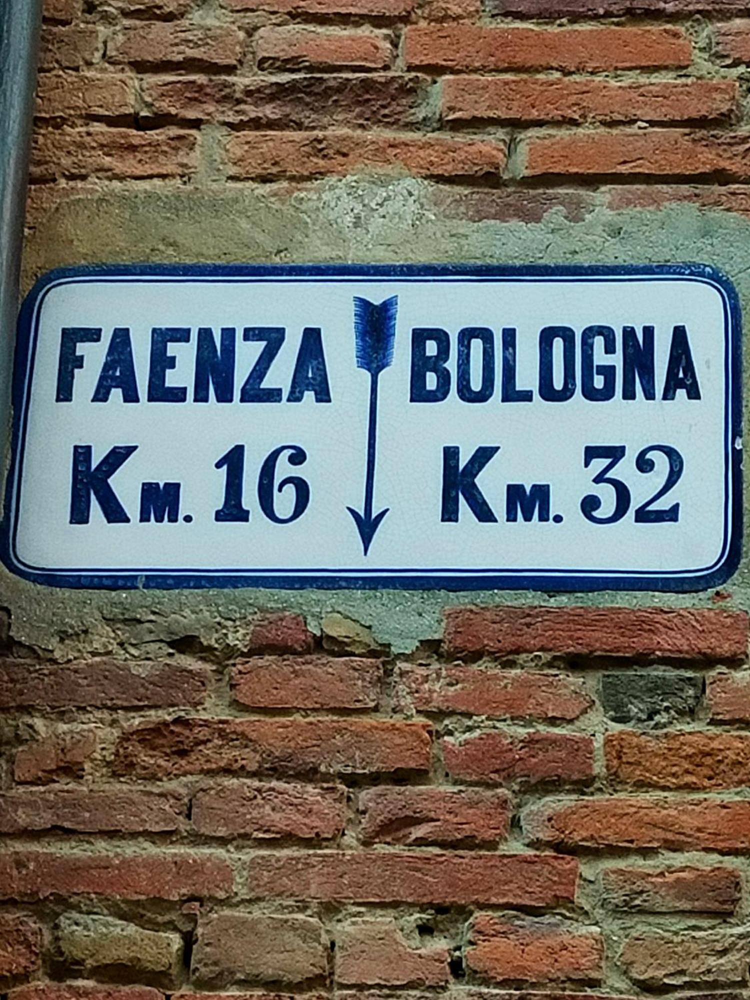 Ca' Spadoni, Centro Storico, Piano Terra, Ingresso Indipendente, Teatro, Parcheggio, Imola Kültér fotó